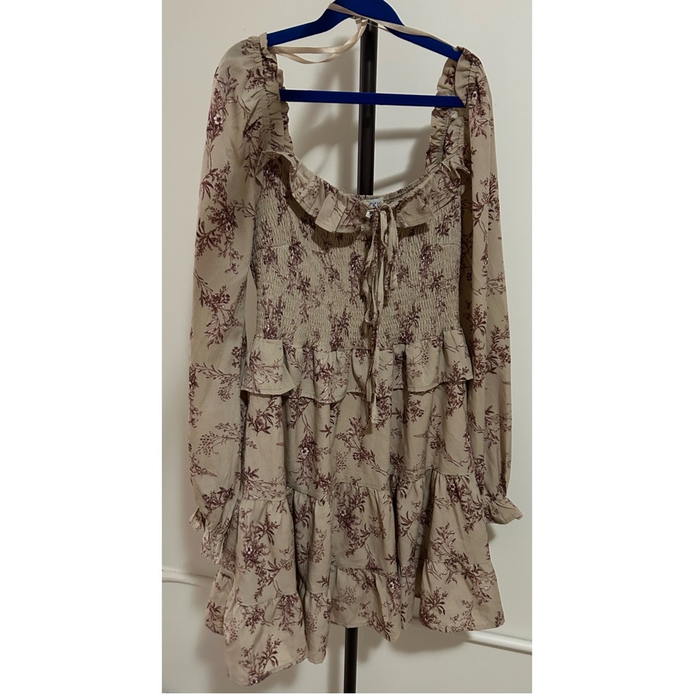 Beige/light brown long sleeve ruffly floral square neck dress size S-M